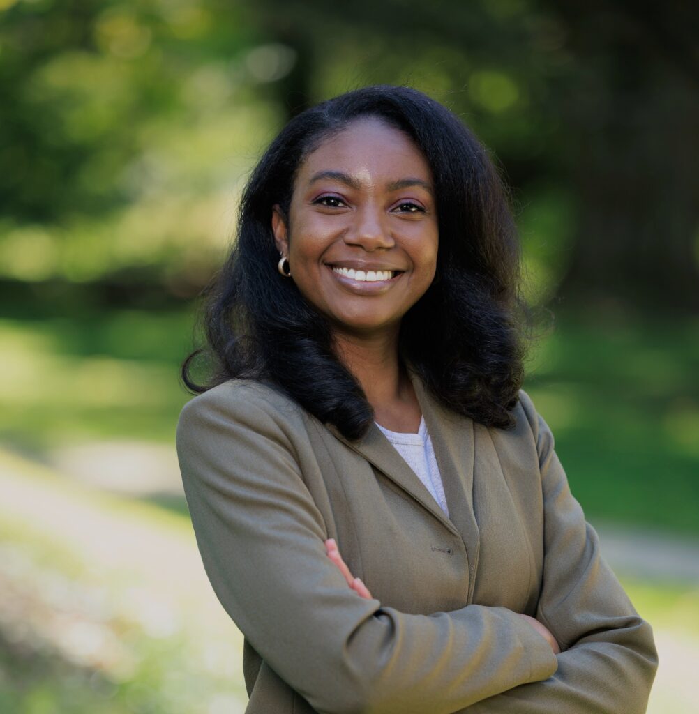 LEdwards Headshot op2